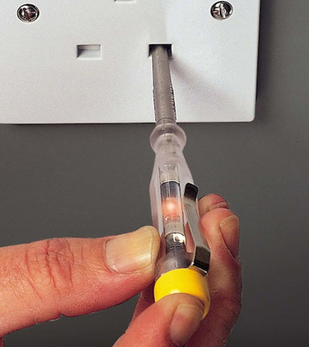 STANLEY Tester napona i struje 220-250V STHT0-66121